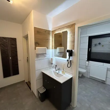 Διαμέρισμα Messe Hv-1